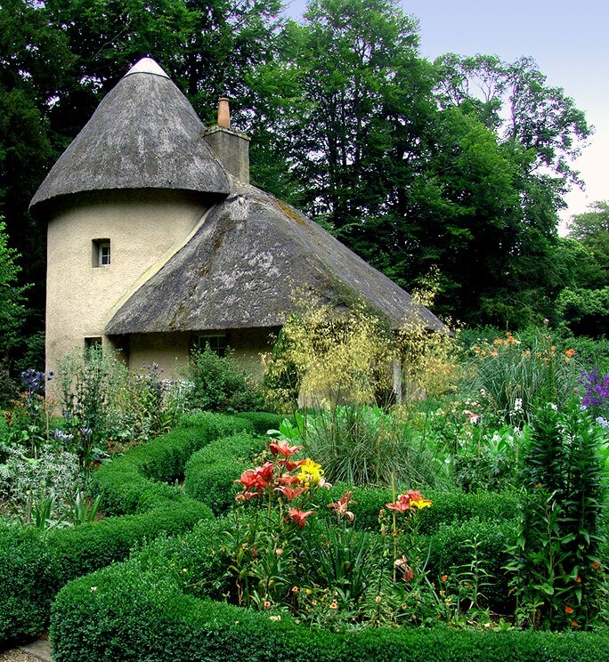 Thatched Tea Cottage at Mellerstain House and Gardens.jpg